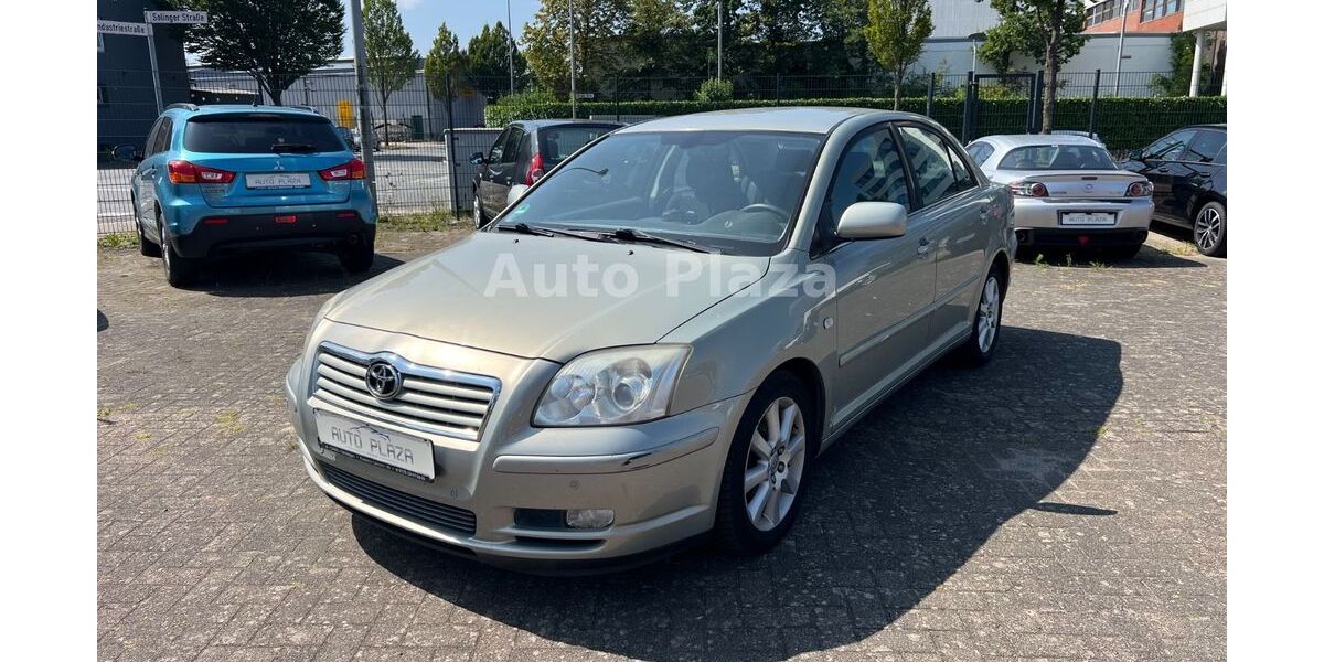 Toyota Avensis 141.000 km 5.975 &euro; Bremen 28199