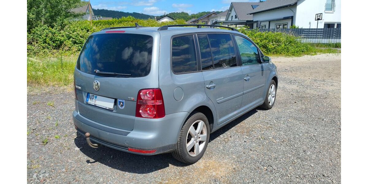 VW Touran 175.816 km 3.200 &euro; Rheinbrohl 56598