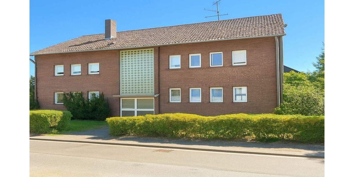 Investieren oder selbst einziehen - vielseitiges Mehrfamilienhaus mit Erbbaurecht bis 2071 1 zimmer