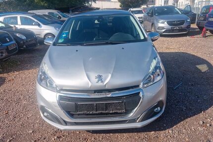 Peugeot 208 108.000 km 3.299 € Saarlouis 66740