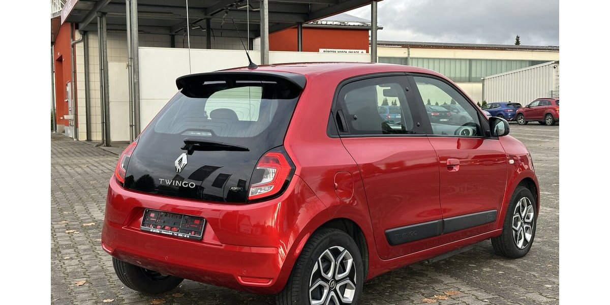 Renault Twingo Equilibre Electric / Sitzheizung 26.720 km 12.690 &euro; Donauwörth 86609