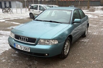 Audi A4 282.000 km 2.000 &euro; Bad Oldesloe 23843
