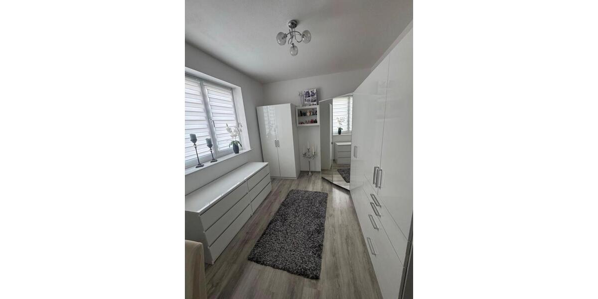 Maisonettenwohnung Schloß Holte-Stukenbrock Stukenbrock - 3 Zimmer, 85 m&sup2;, 900&euro; | Angebot:25380019