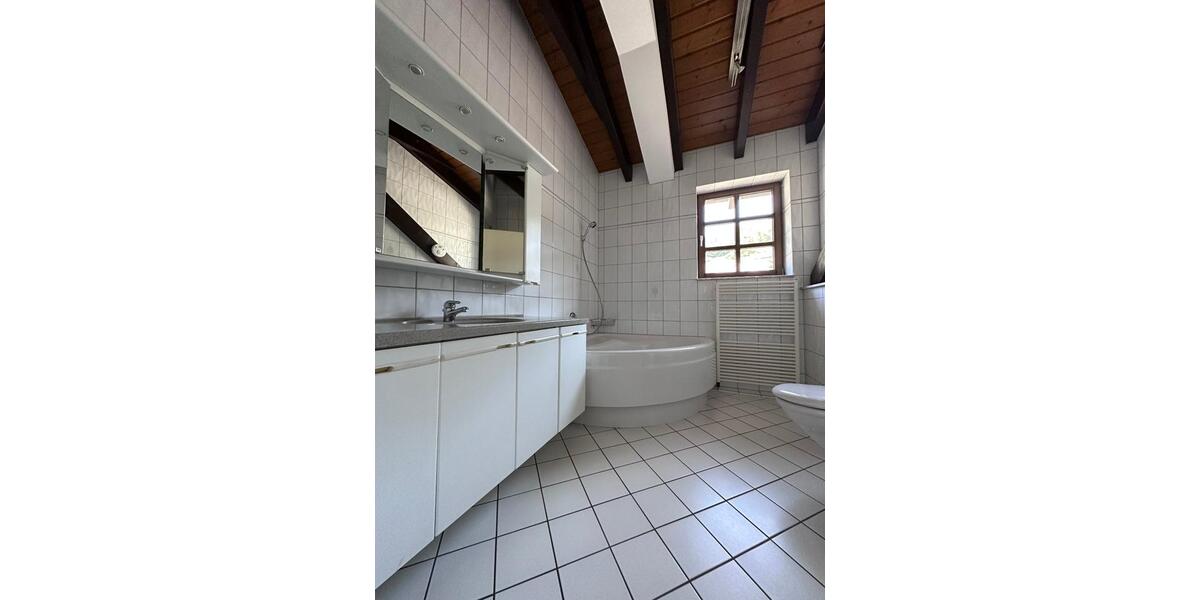 Villa Bad Driburg - 12 Zimmer, 430 m&sup2;, 698.000&euro; | Angebot:22989078