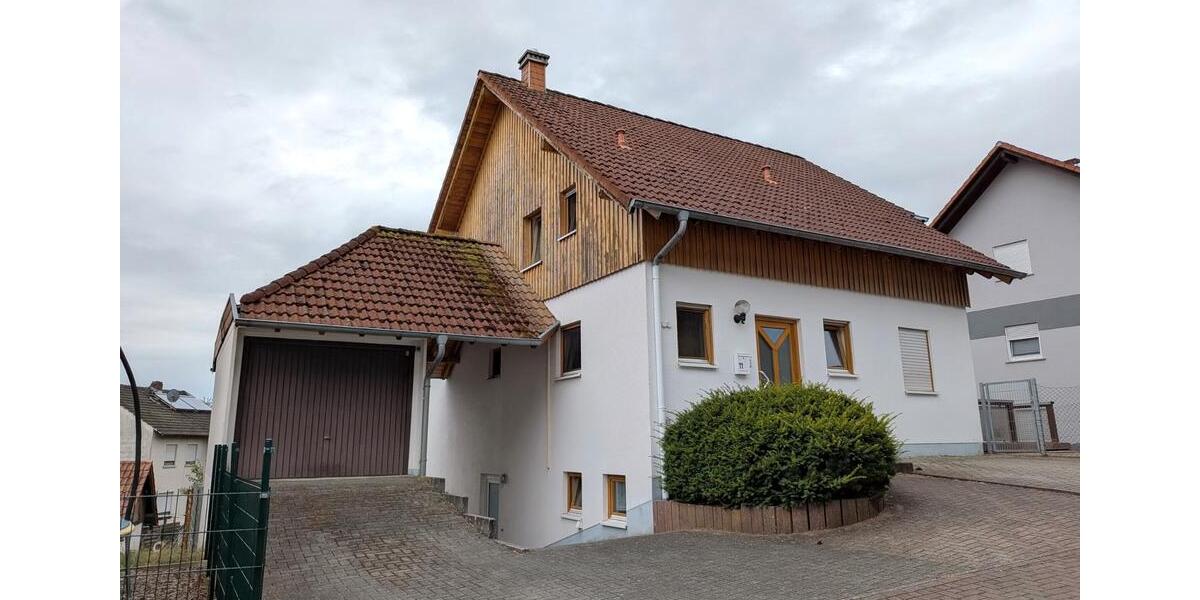 Einfamilienhaus Steinwenden - 9 Zimmer, 225 m&sup2;, 425.000&euro; | Angebot:27254521