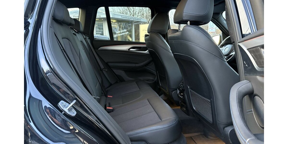 BMW X3 xDrive 30 d M Sport CARPLAY/NAVI/DAB/LED/AHK 81.948 km 35.900 &euro; Villingen-Schwenningen 78054
