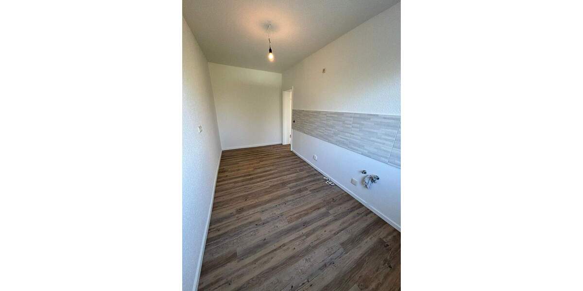 Etagenwohnung Leisnig Kroptewitz - 3 Zimmer, 65 m&sup2;, 355&euro; | Angebot:24826062