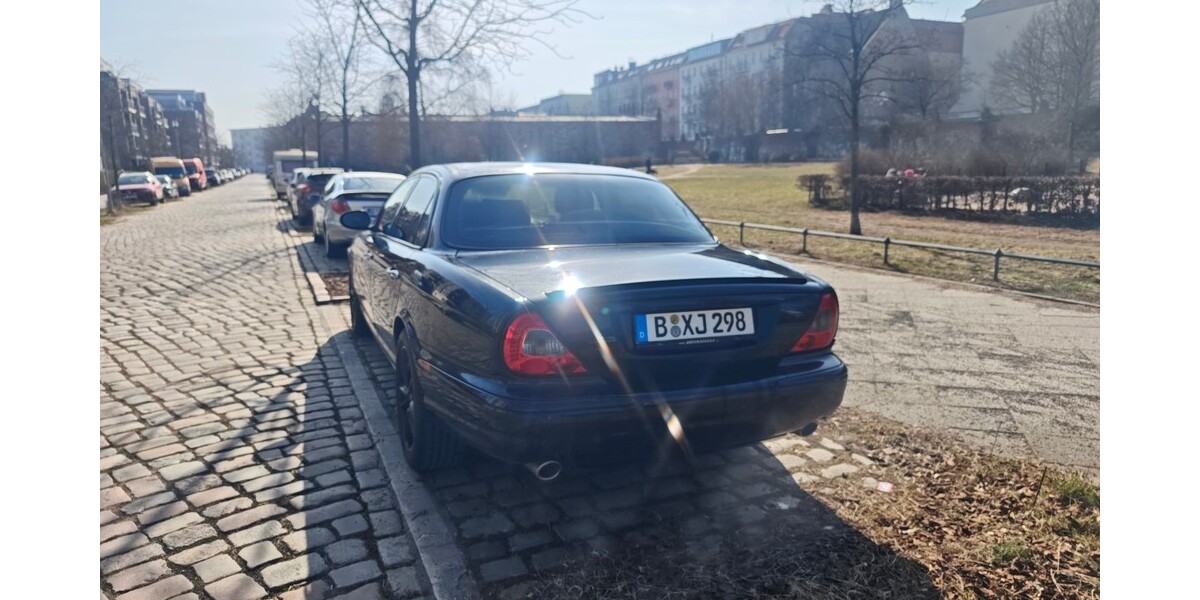 Jaguar XJ 388.000 km 4.999 &euro; Berlin 10178