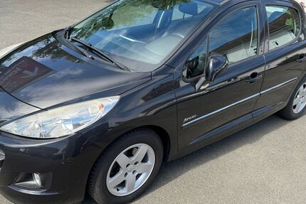 Peugeot 207 81.650 km 4.999 &euro; Bielefeld 33607