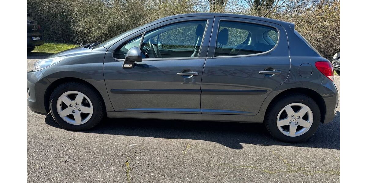 Peugeot 207 61.900 km 3.700 &euro; Neumünster 24536