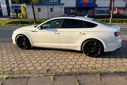 Audi A5 125.000 km 32.500 € Hamburg 20539