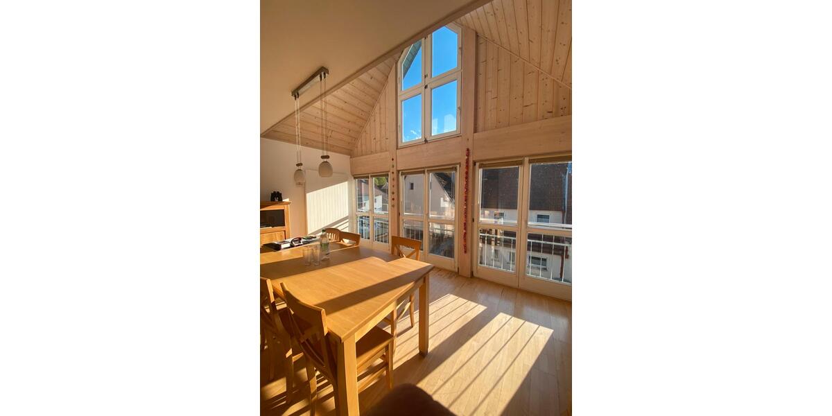 Voll möblierte Wohnung mit Garage und Garten 5 zimmer