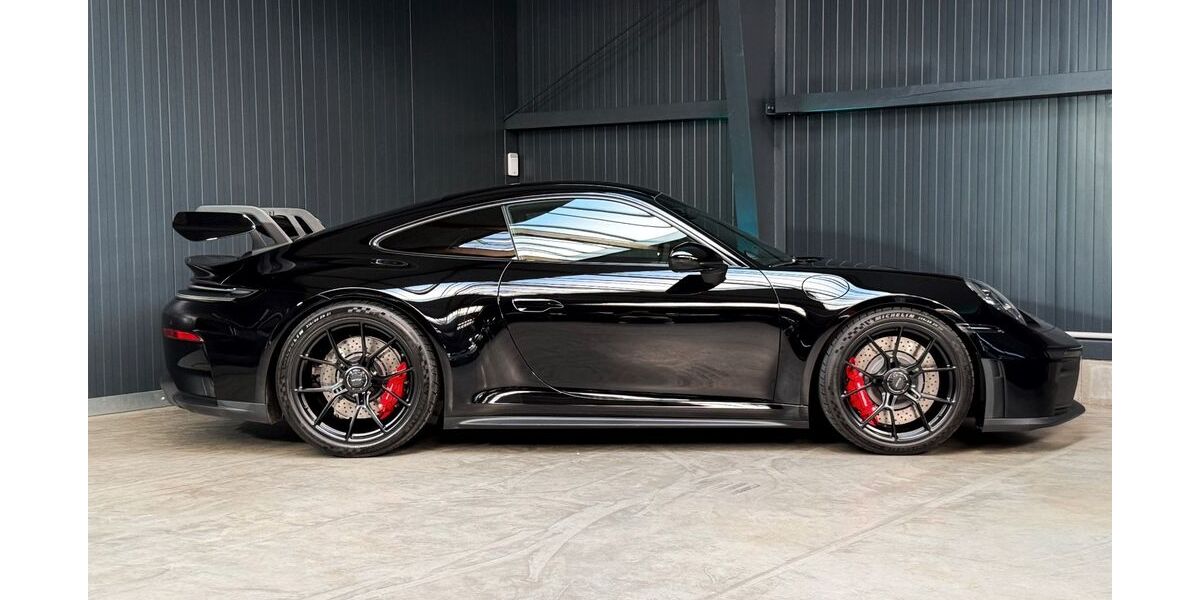 Porsche 992 1.834 km 225.992 &euro; Siek 22962