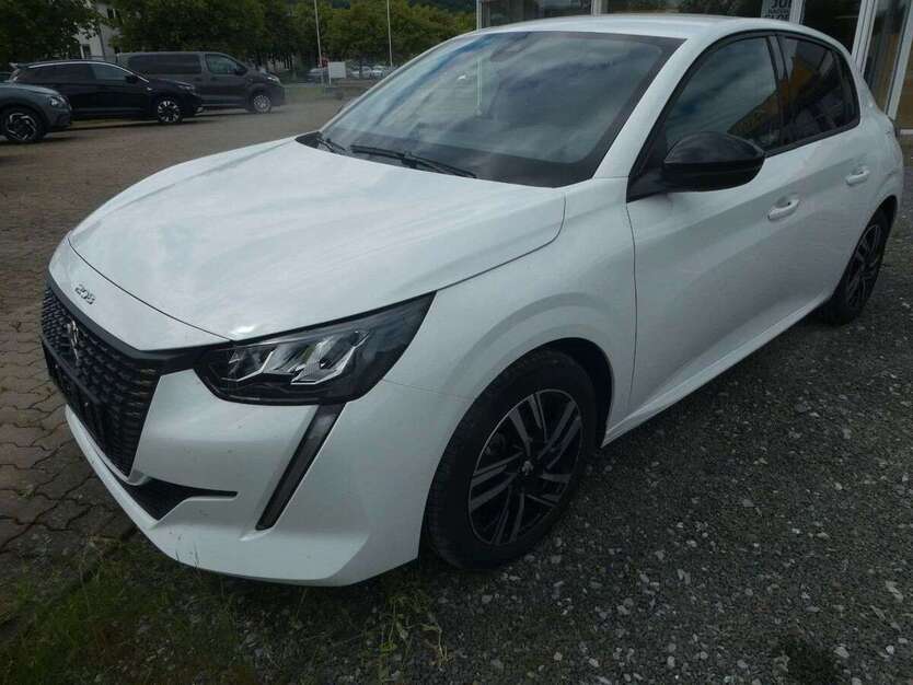 Peugeot 208 13.700 km 16.990 € Blankenburg (Harz) 38889