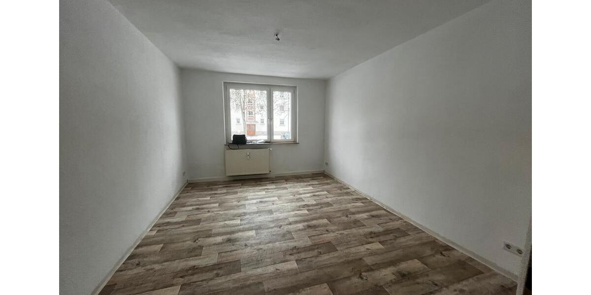 Etagenwohnung Zeitz - 3 Zimmer, 60 m&sup2;, 390&euro; | Angebot:25717384