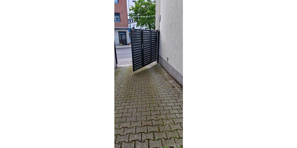 Reihenhaus Eschweiler - 7 Zimmer, 180 m&sup2;, 395.000&euro; | Angebot:26822014