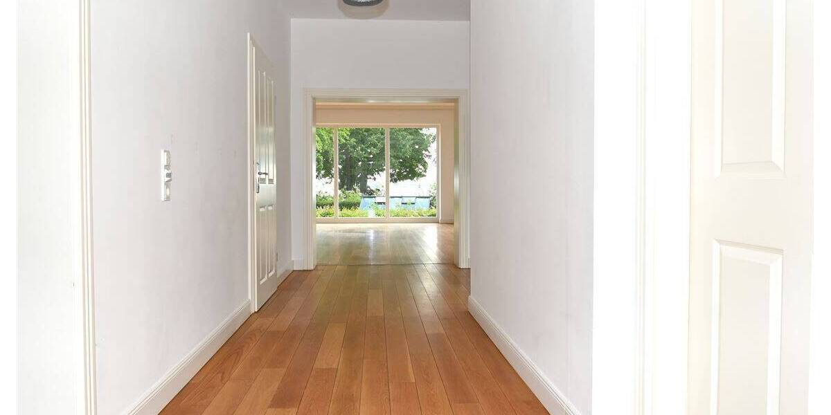 Etagenwohnung Stralsund Kniepervorstadt - 3 Zimmer, 156 m&sup2;, 1.720&euro; | Angebot:26902405