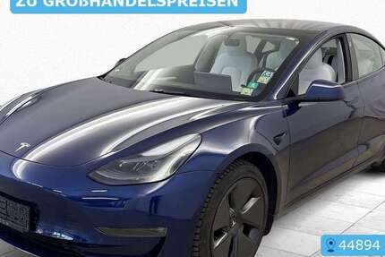 Tesla Model 3 65.144 km 28.190 &euro; Krefeld 47829