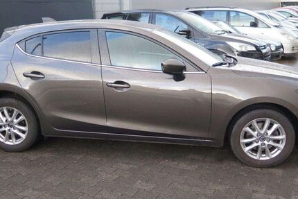 Mazda 3 83.700 km 12.950 &euro; Saarbrücken 66117