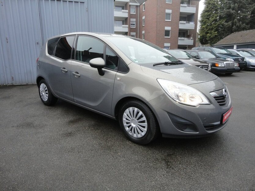 Opel Meriva Edition Autom Klima SHZ Allwetter Euro6 89.000 km 8.499 € Neuss 41462
