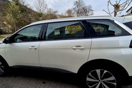 Peugeot 5008 143.100 km 16.100 &euro; Nievern 56132