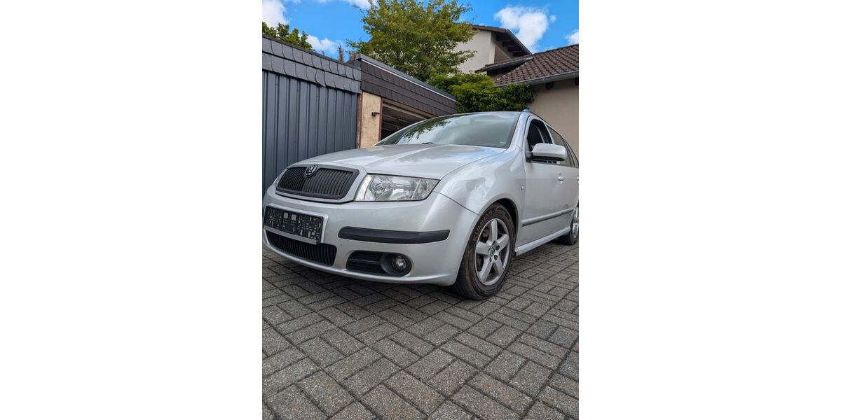 Skoda Fabia 182.400 km 2.900 &euro; Gillenfeld 54558