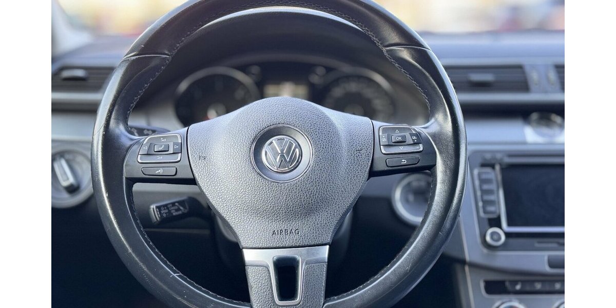 VW Passat CC Highline/Autom,/ Leder/PANO/5 Sitze 180.000 km 10.900 &euro; Mönchengladbach 41066