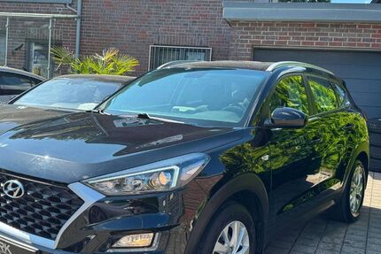 Hyundai TUCSON 164.000 km 14.500 &euro; Solingen 42651