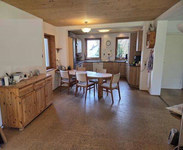 Einfamilienhaus Gottmadingen Randegg - 7 Zimmer, 198 m&sup2;, 580.000&euro; | Angebot:26246961
