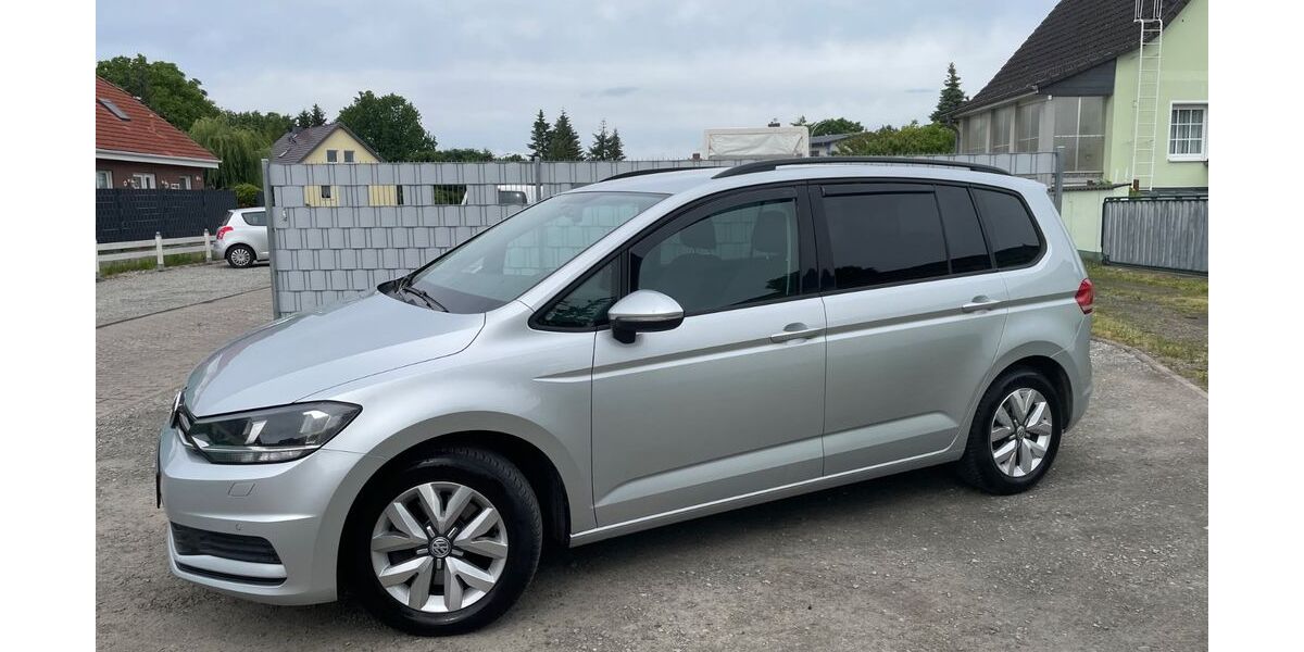 VW Touran 111.000 km 11.890 &euro; Neuruppin 16816