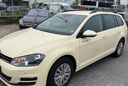 VW Golf 317.000 km 5.900 € Hamburg 22525