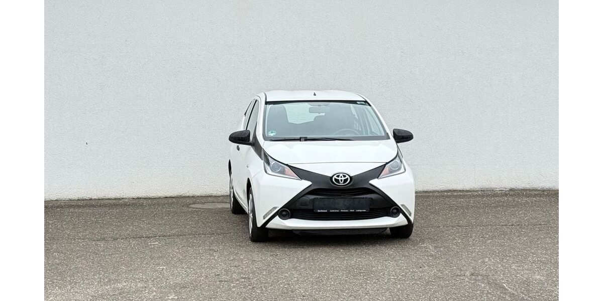 Toyota Aygo (X) 230.000 km 3.999 &euro; Kandel 76870