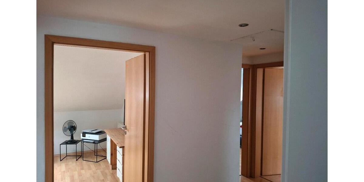 Dachgeschoßwohnung Gütersloh Avenwedde - 3 Zimmer, 70 m&sup2;, 700&euro; | Angebot:25420411