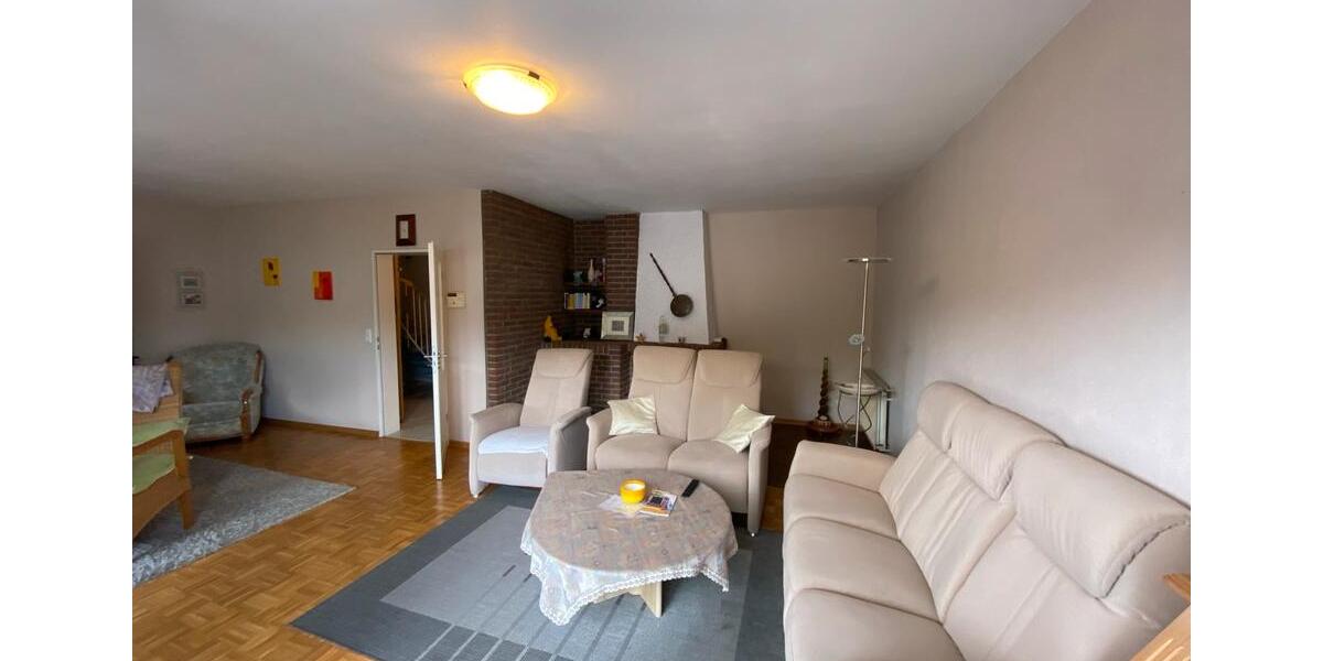 Einfamilienhaus Wetter (Hessen) - 6 Zimmer, 200 m&sup2;, 2.000&euro; | Angebot:26433699