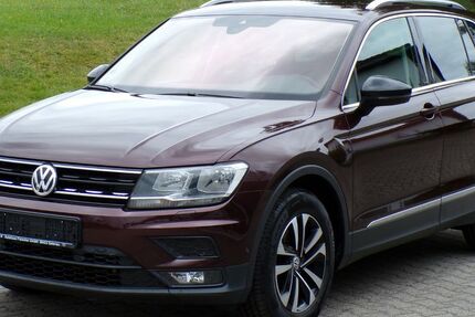 VW Tiguan 133.297 km 17.990 € Gelenau 09423