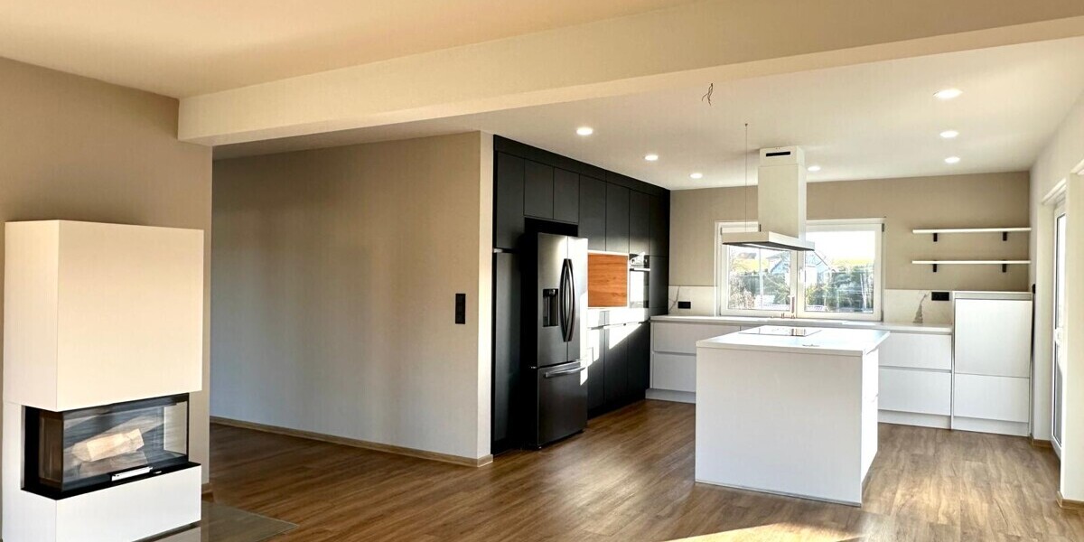 Jetzt Miete möglich! Winkelbungalow 5 km bis Neubrandenburg, Baujahr 2022, Doppelgarage, EBK,Carport - Einfamilienhaus Sponholz | Angebot:25929684