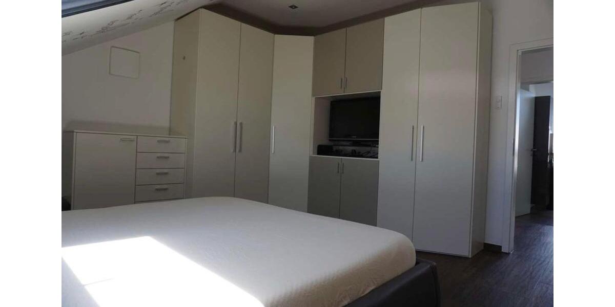 Dachgeschoßwohnung Kösching - 3.5 Zimmer, 110 m&sup2;, 1.350&euro; | Angebot:24739744