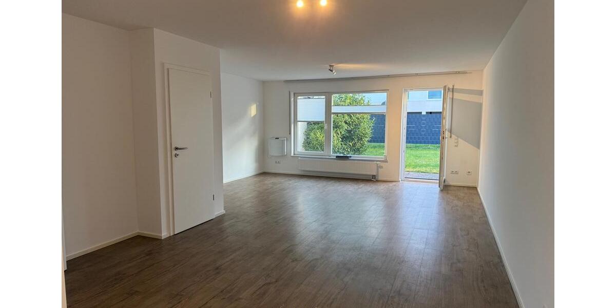 Doppelhaushälfte Sankt Augustin - 4 Zimmer, 125 m&sup2;, 1.420&euro; | Angebot:25393865