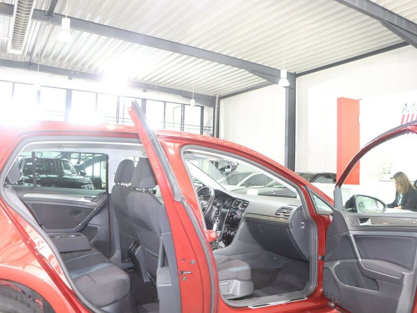 VW Golf VII 2.0 TDI DSG IQ.DRIVE / 2.HAND / TOP 140.000 km 14.888 € Hamm 59077