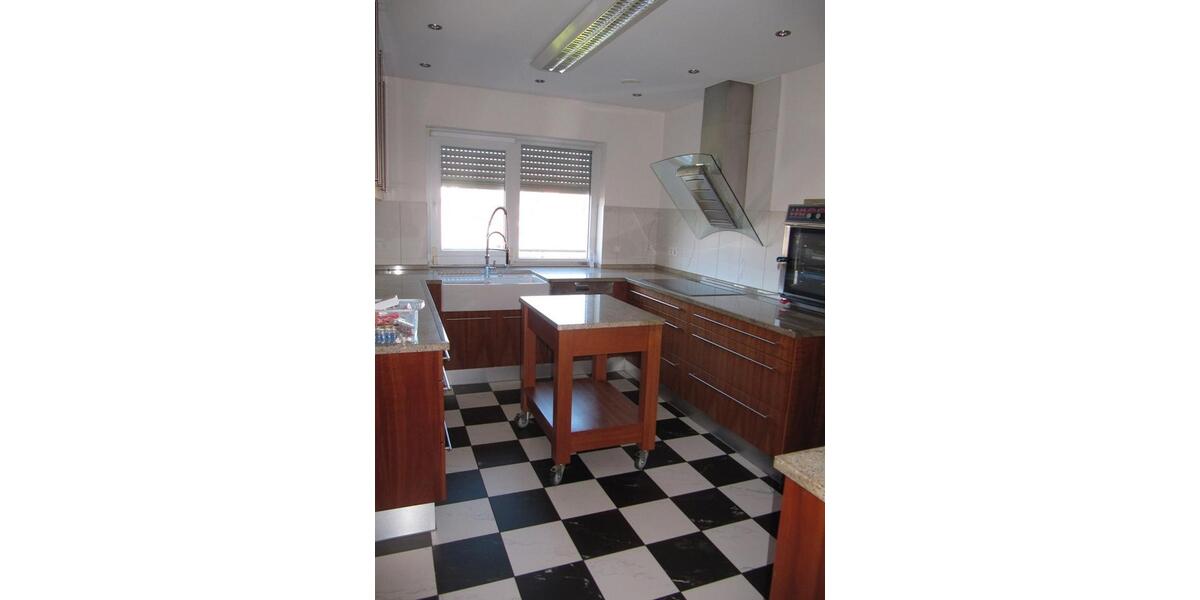 Einfamilienhaus Kleve - 3 Zimmer, 160 m&sup2;, 1.600&euro; | Angebot:25433186