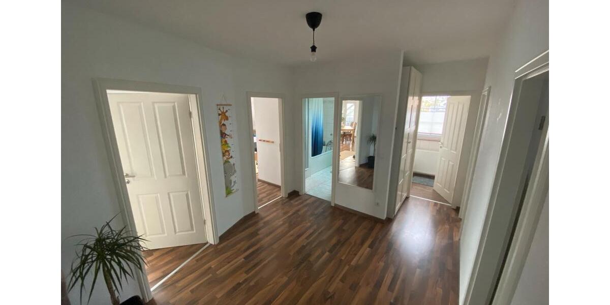 Dachgeschoßwohnung Niedenstein - 2 Zimmer, 128 m&sup2;, 239.000&euro; | Angebot:25414020
