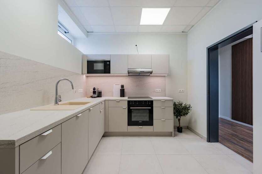 Büro in Berlin 883 € 42 m²