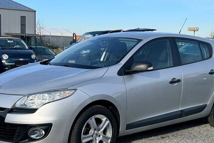Renault Megane 79.000 km 4.950 &euro; Düren 52351