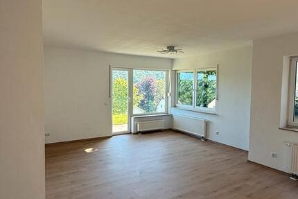 Wohnung Burbach - 3 Zimmer, 70 m&sup2;, 150.000&euro; | Angebot:27096087