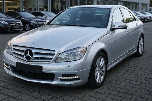 Mercedes-Benz C 180 110.960 km 10.990 &euro; Berlin-Schöneberg 12101