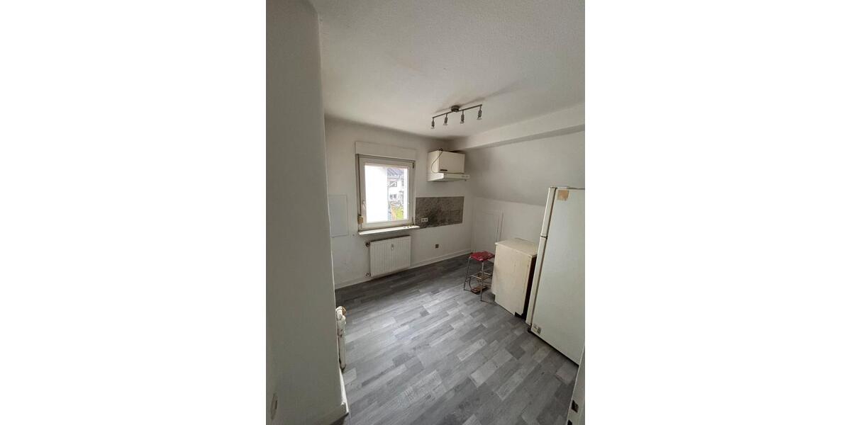 Dachgeschoßwohnung Wettenberg - 5 Zimmer, 45 m&sup2;, 700&euro; | Angebot:25146733