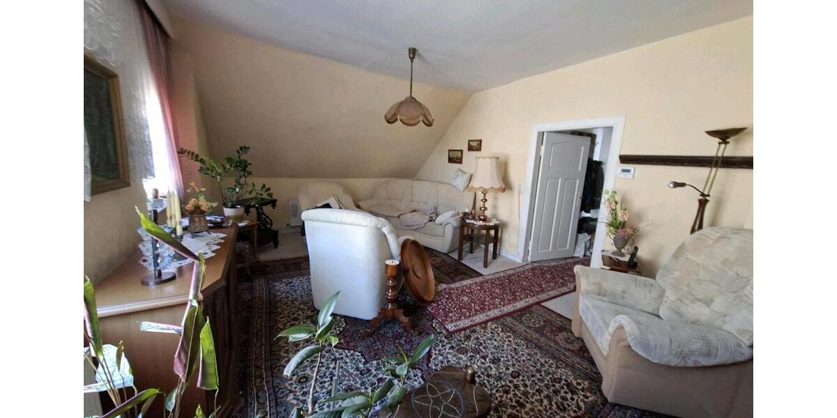 Dachgeschoßwohnung Stavenhagen - 3 Zimmer, 68 m&sup2;, 500&euro; | Angebot:26260800