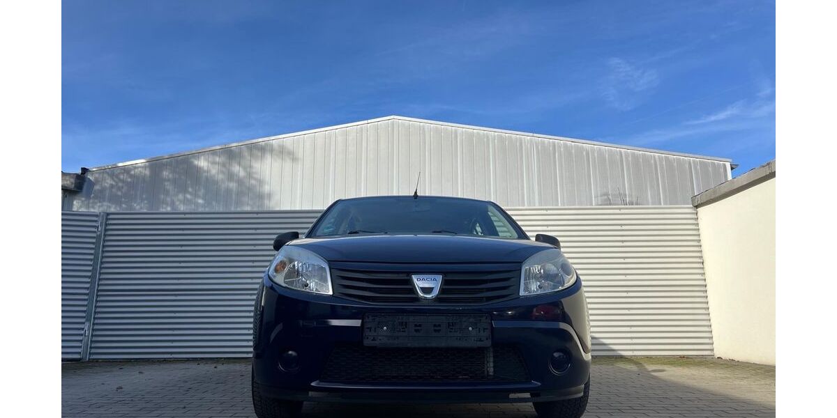 Dacia Sandero 130.000 km 3.990 &euro; Marktrodach 96364