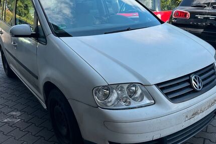 VW Touran 224.981 km 690 &euro; Künzing 94550