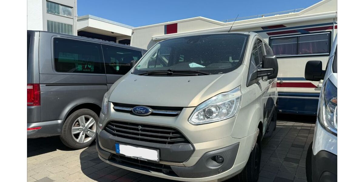 Ford Tourneo Custom 221.125 km 10.990 &euro; Pfullingen 72793